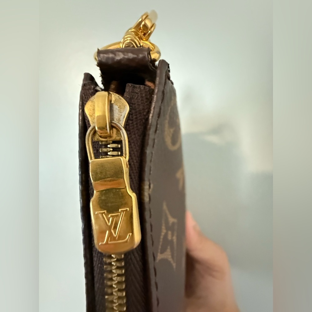 Louis Vuitton small pochette from MPA - Picture 6 of 16